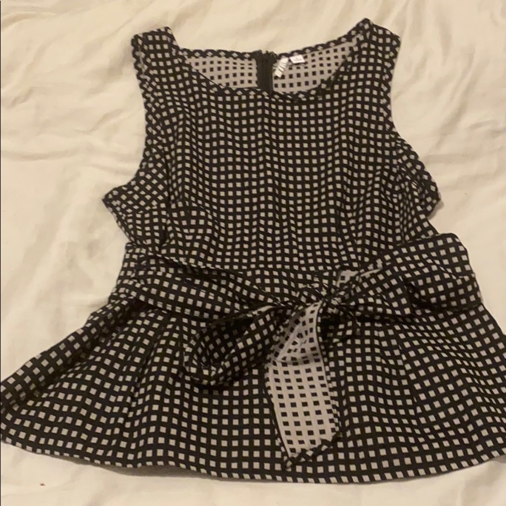 NEW never worn, Elle shirt size Large